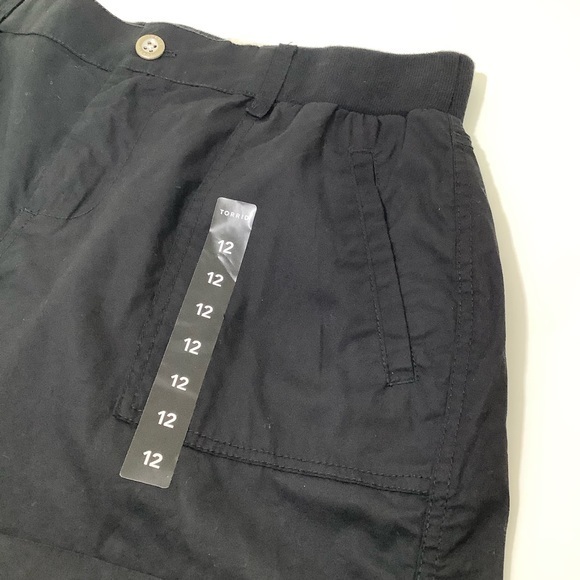 torrid high waist chino flat front pockets black cuffed shorts size 12 NWT - Picture 8 of 11